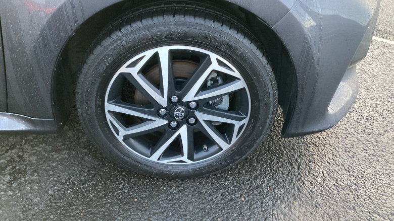 Toyota Yaris 1.5 Hybrid Design 5dr CVT Hybrid Hatchback